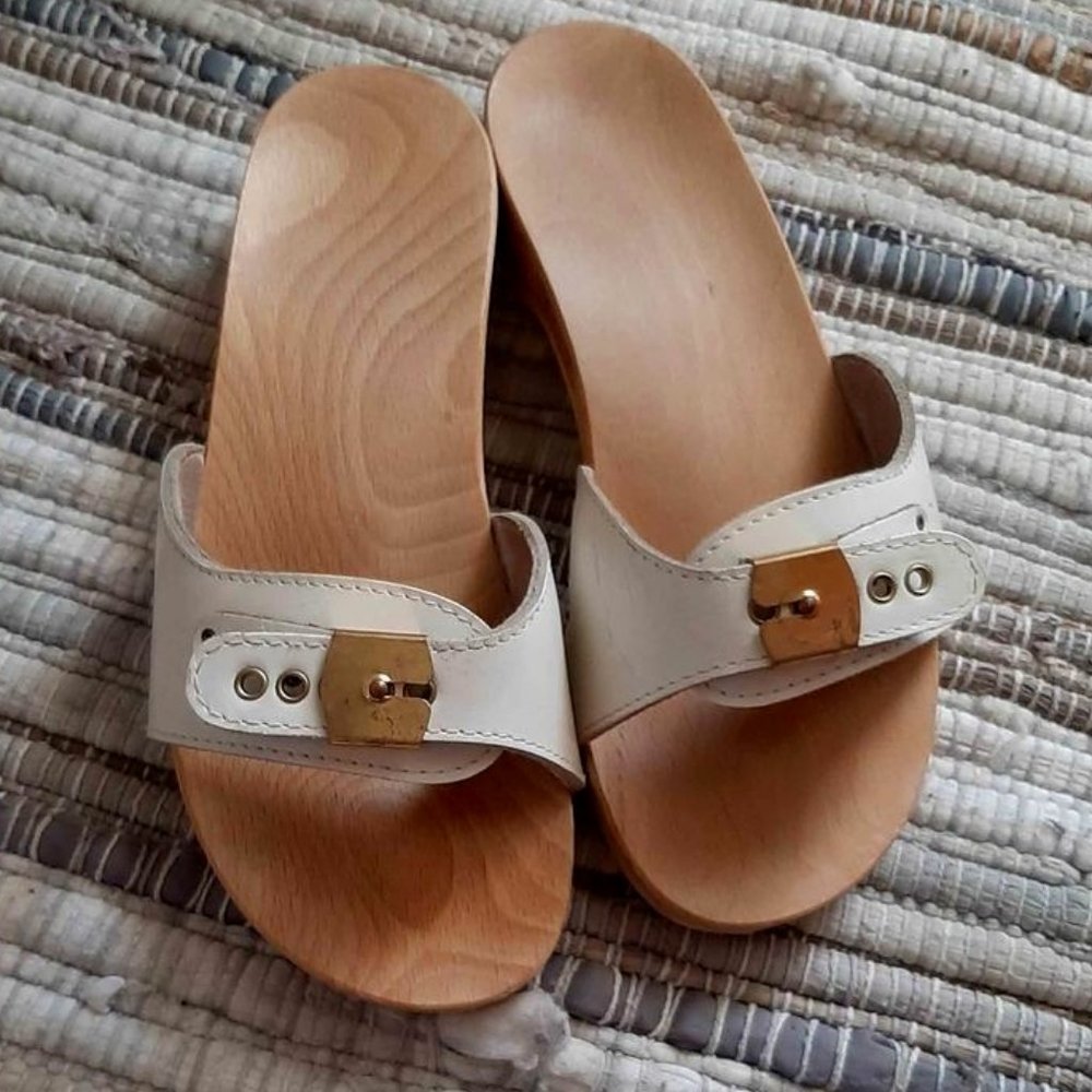 Dr SCholl's vintage wood buckle clog sandal